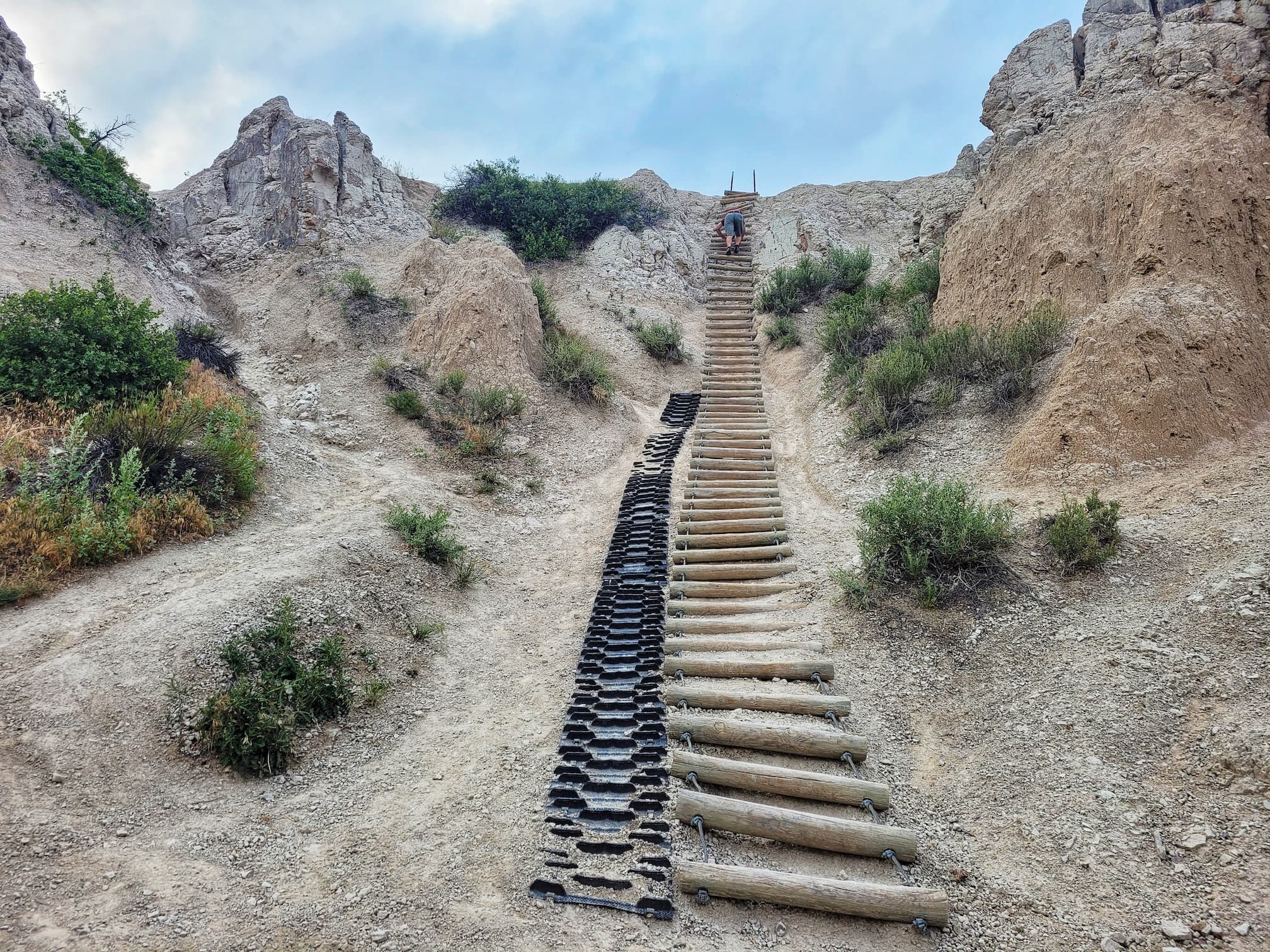 photo of badlands notch trail