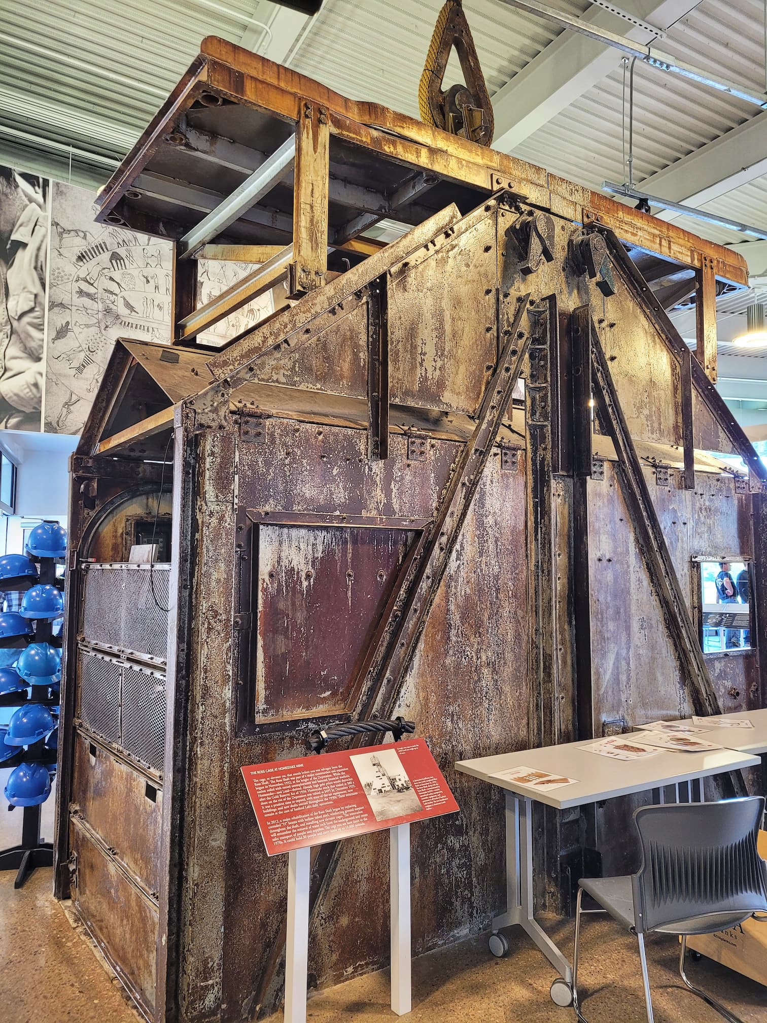 photo of sanford lab visitor center