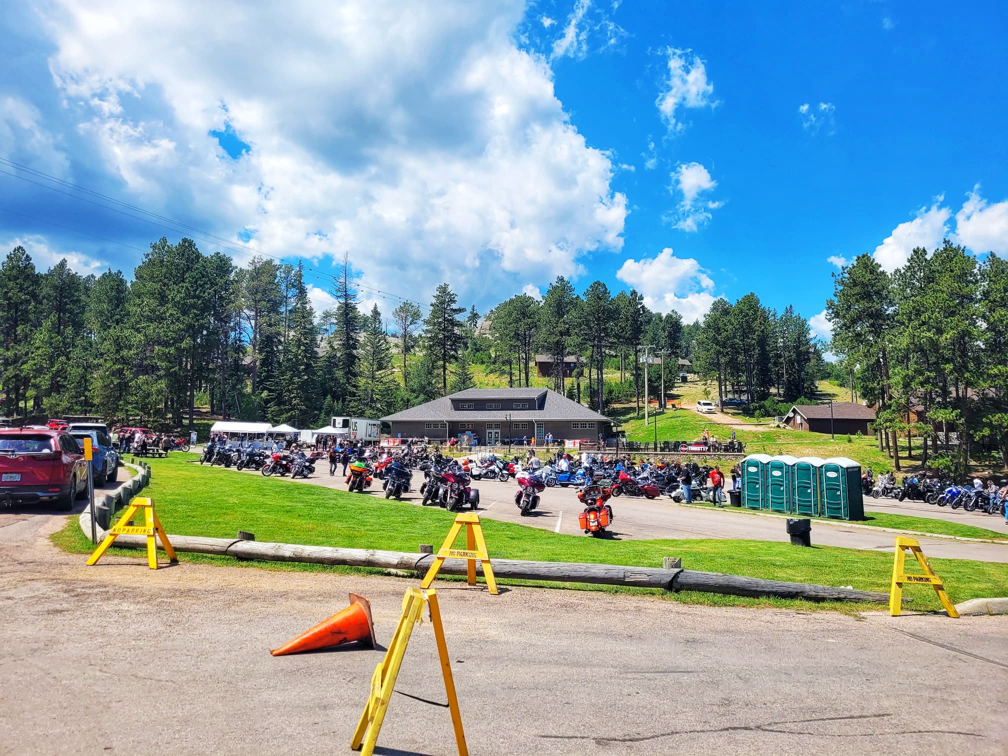 photo of sturgis rally at custer state park