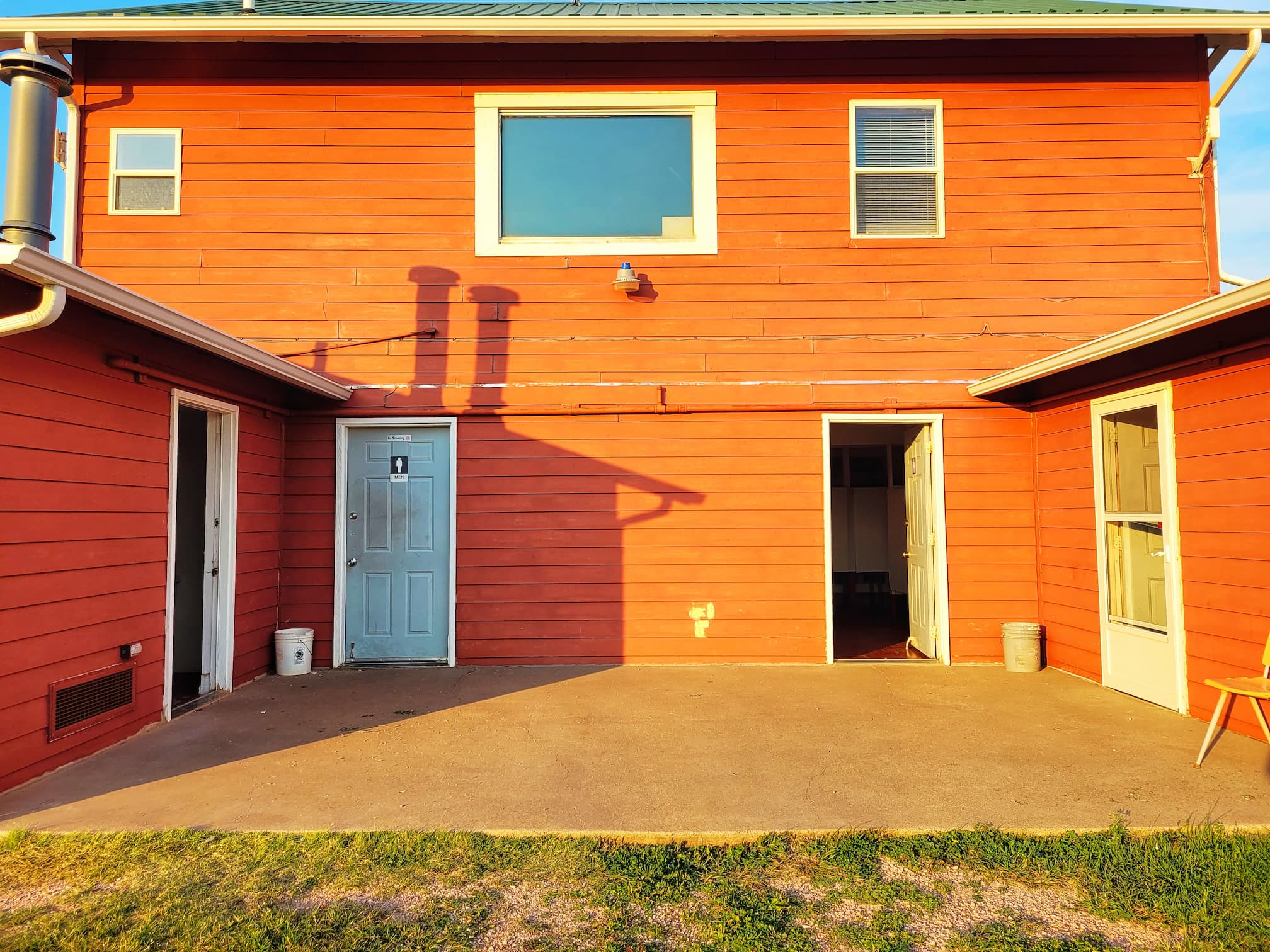 photo of 3 flags rv park showerhouse