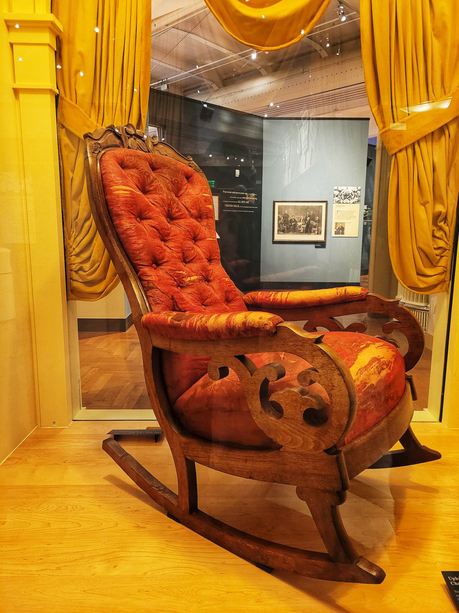 photo of lincoln's chair at the henry ford museum