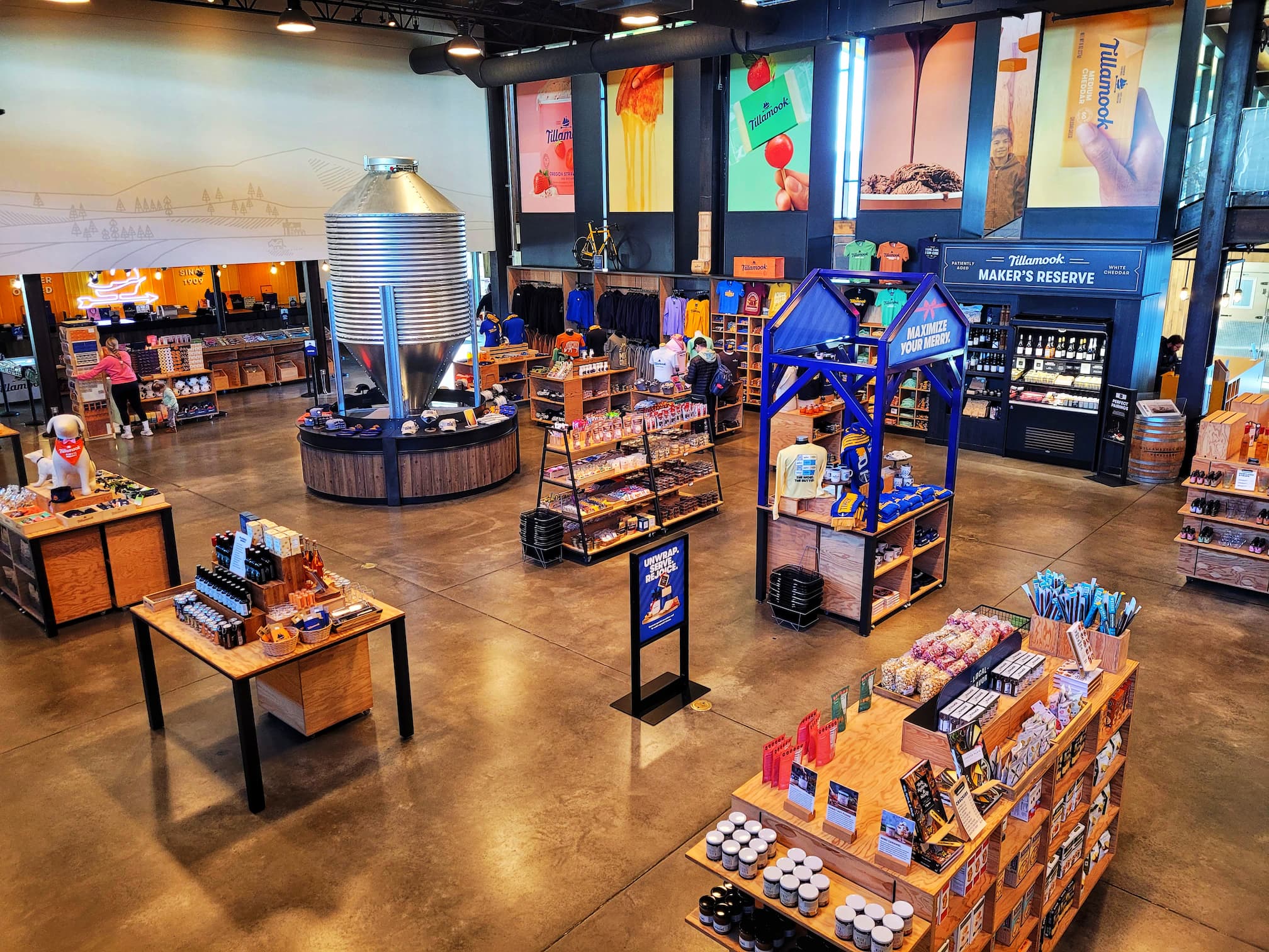 photo of tillamook creamery market