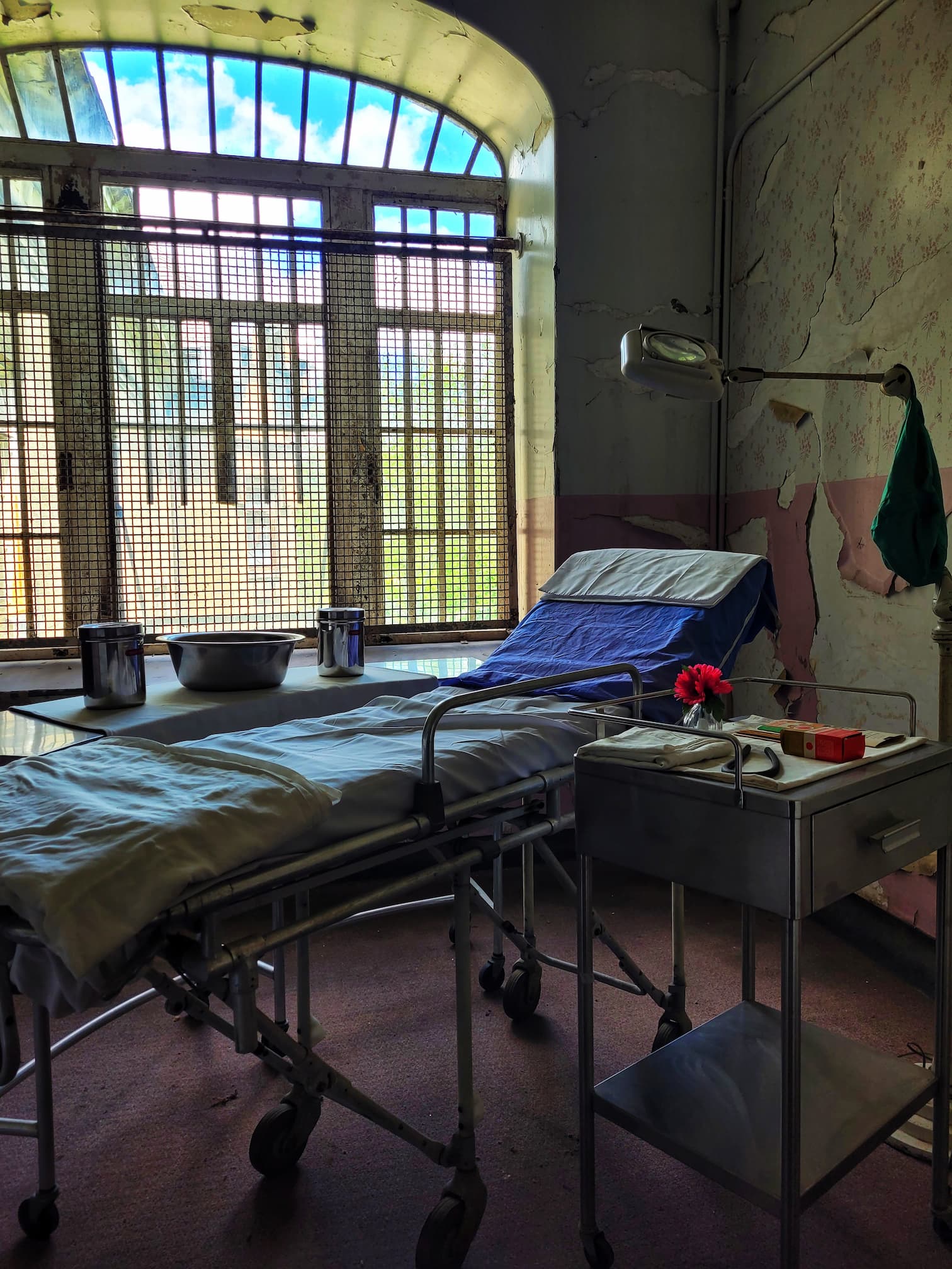 photo of trans allegheny lunatic asylum medical bed