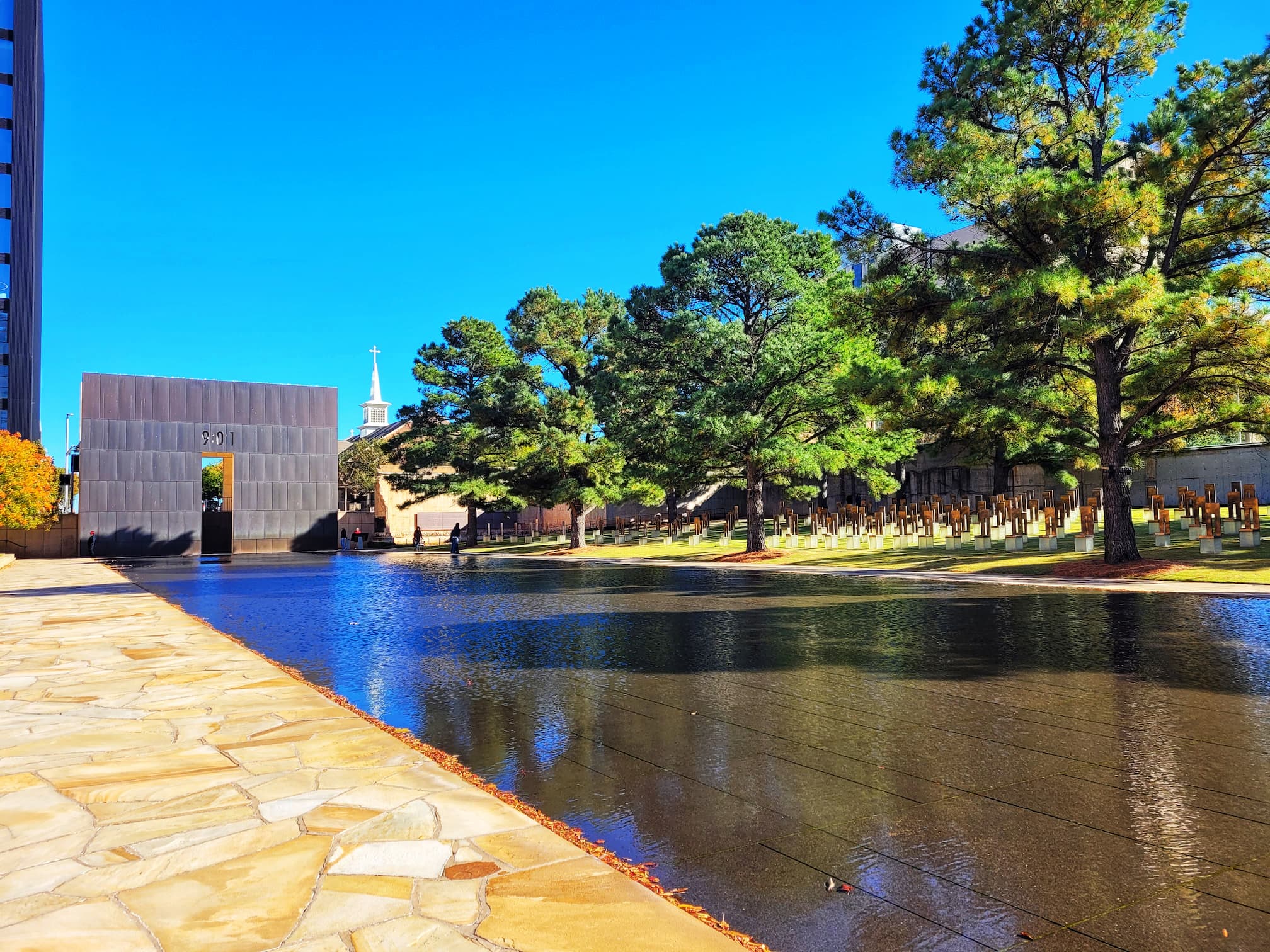 photo of oklahoma city national memorial