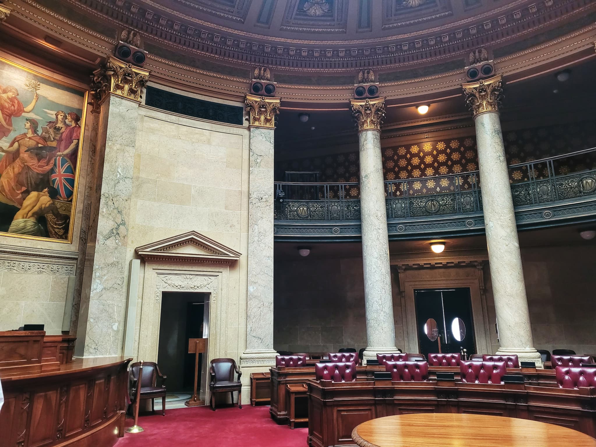 photo of wisconsin capitol senate chamber