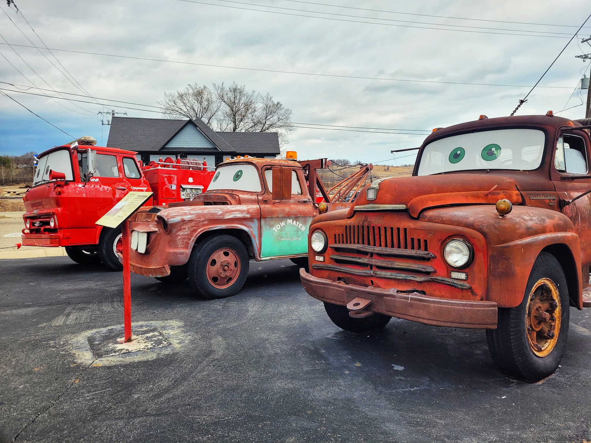 photo of cars in front of cars on the route