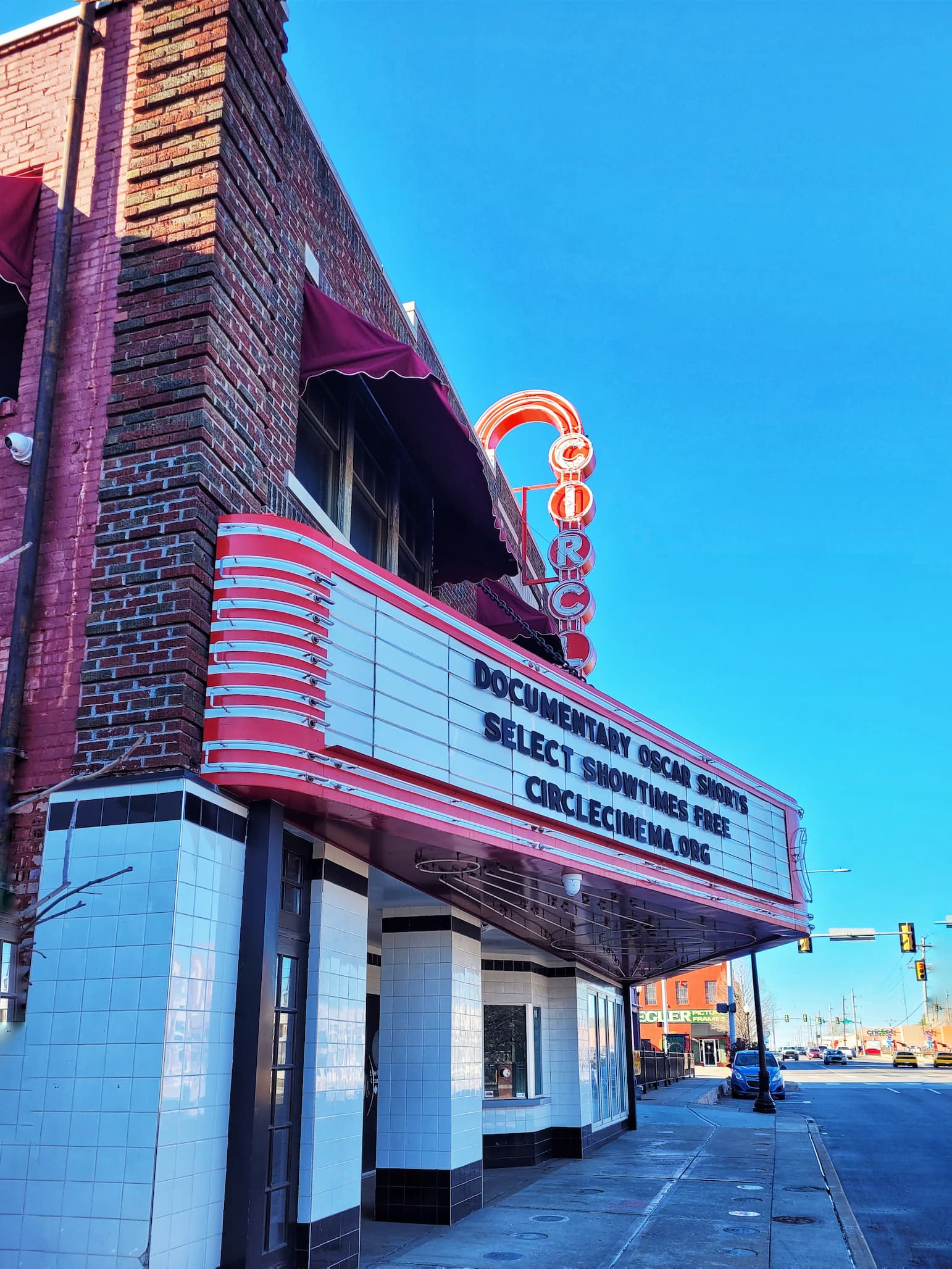 photo of tulsa's circle cinema marquee and sign