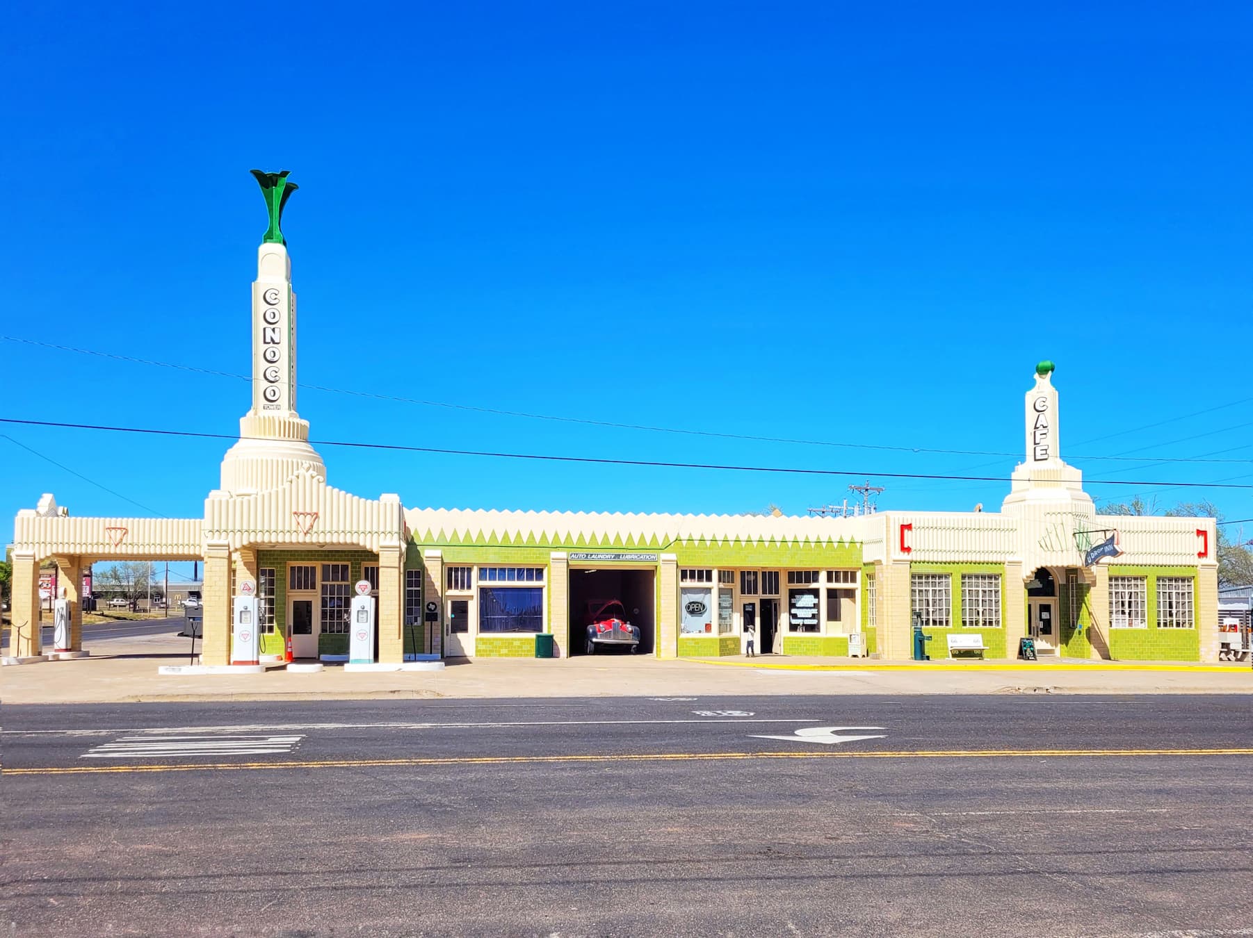photo of conoco tower