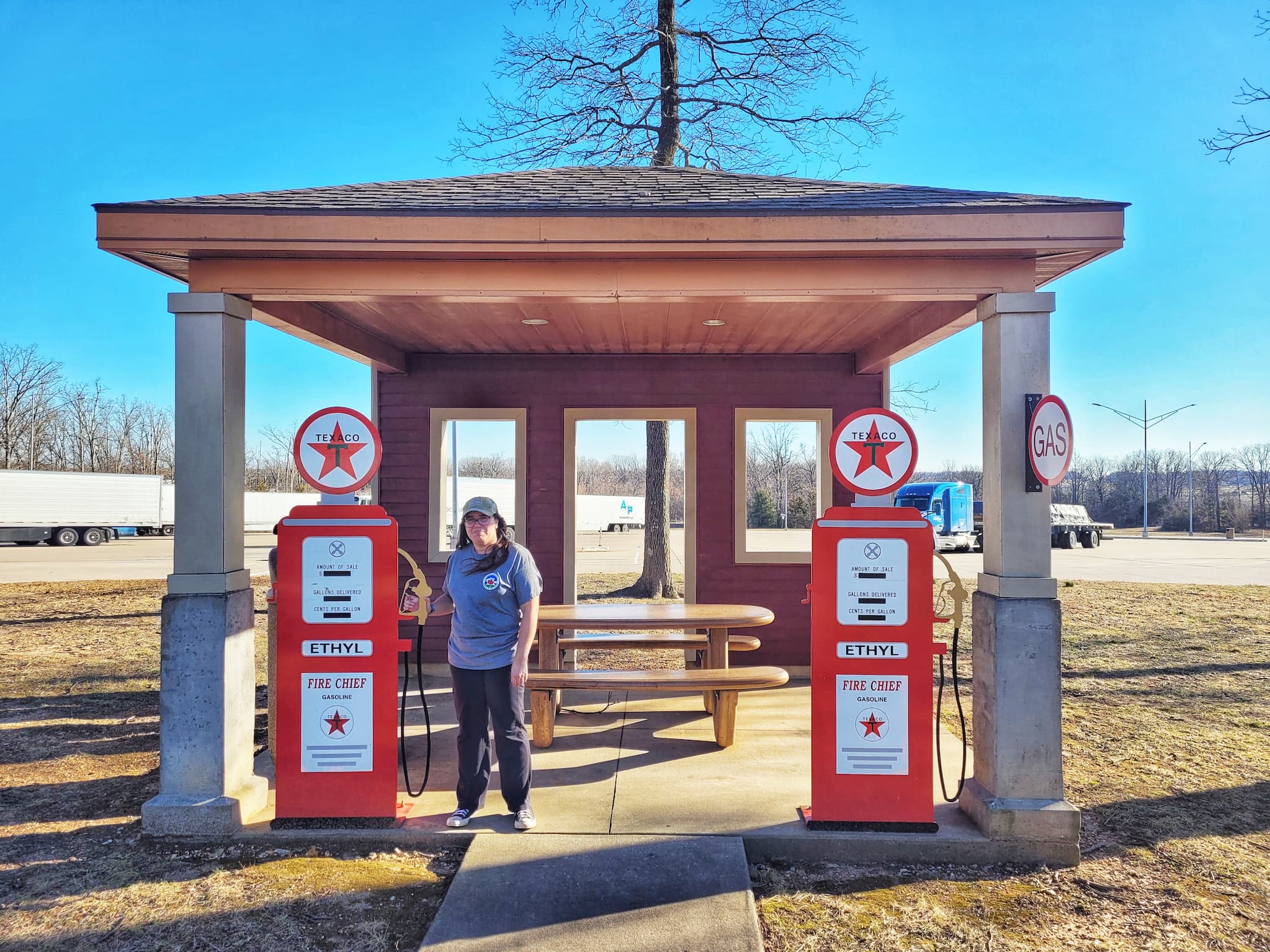 photo of jen at conway missouri rest area