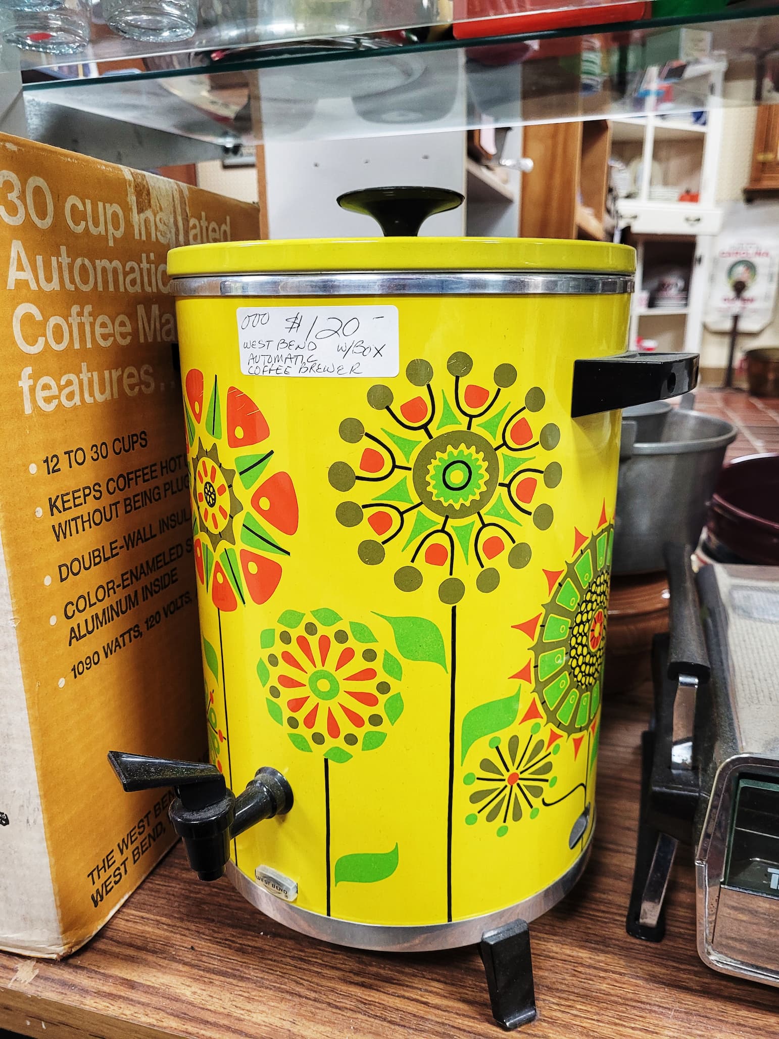 photo of retro coffee pot at i-44 antique mall