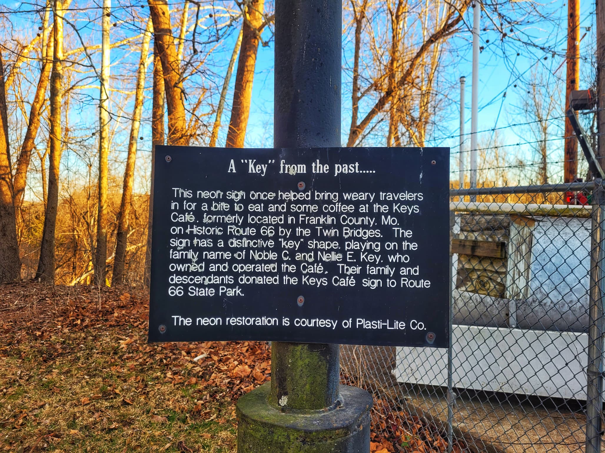 photo of sign about keys cafe