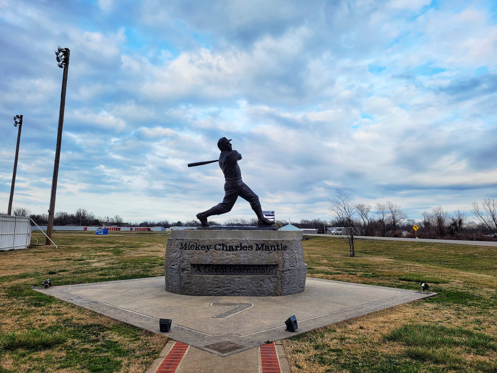 photo of mickey mantle statue