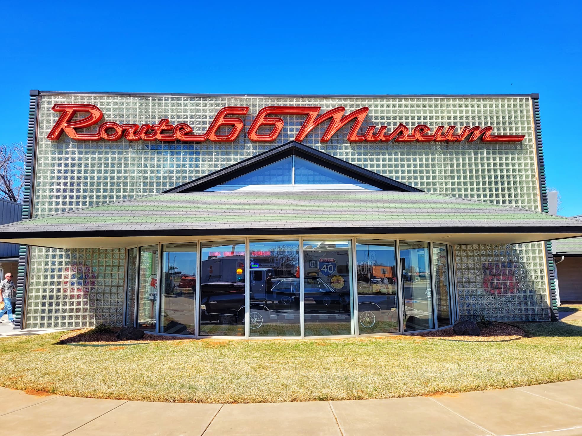 photo of exterior of oklahoma route 66 museum