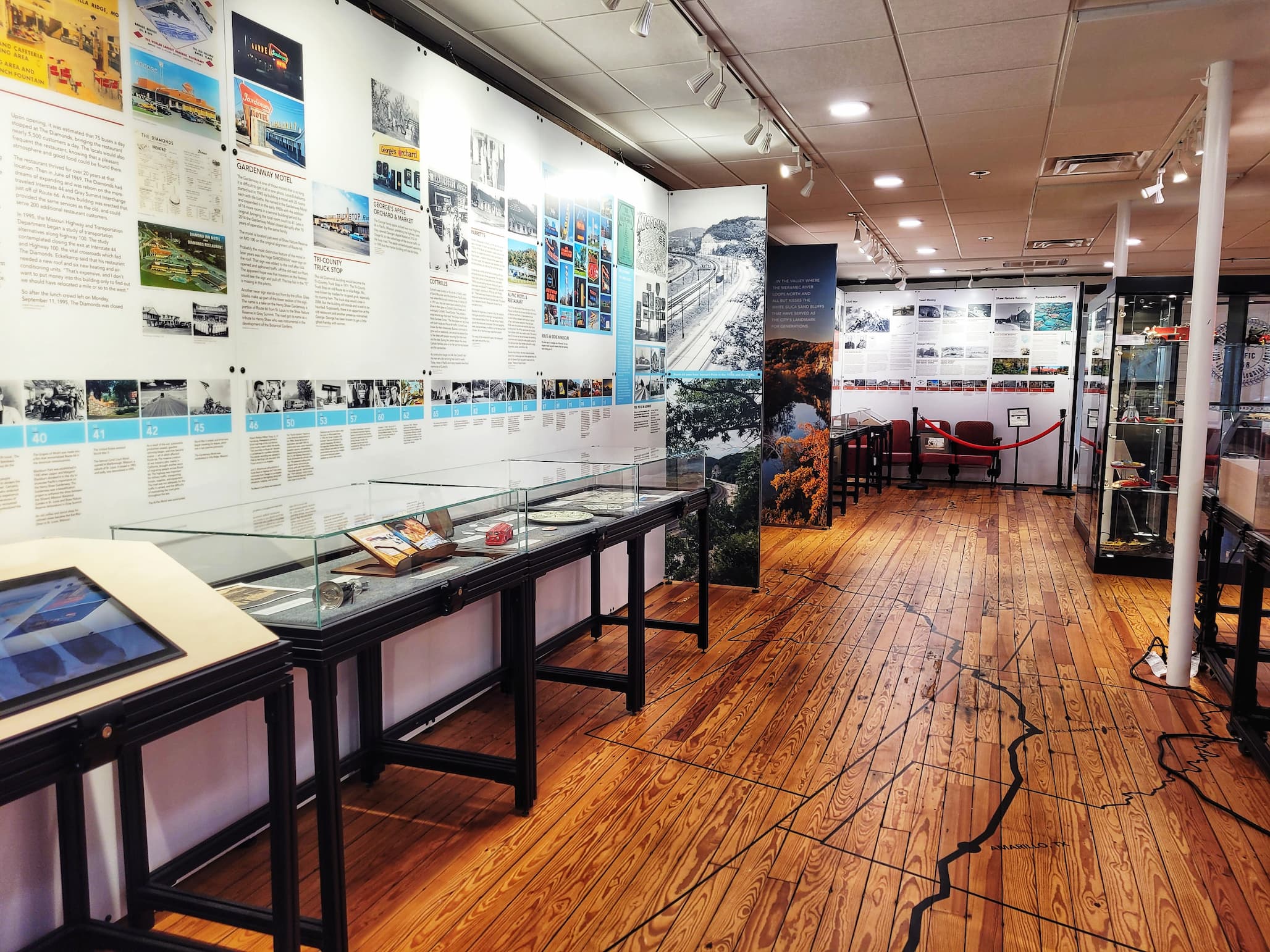 photo of red ceder inn museum exhibits