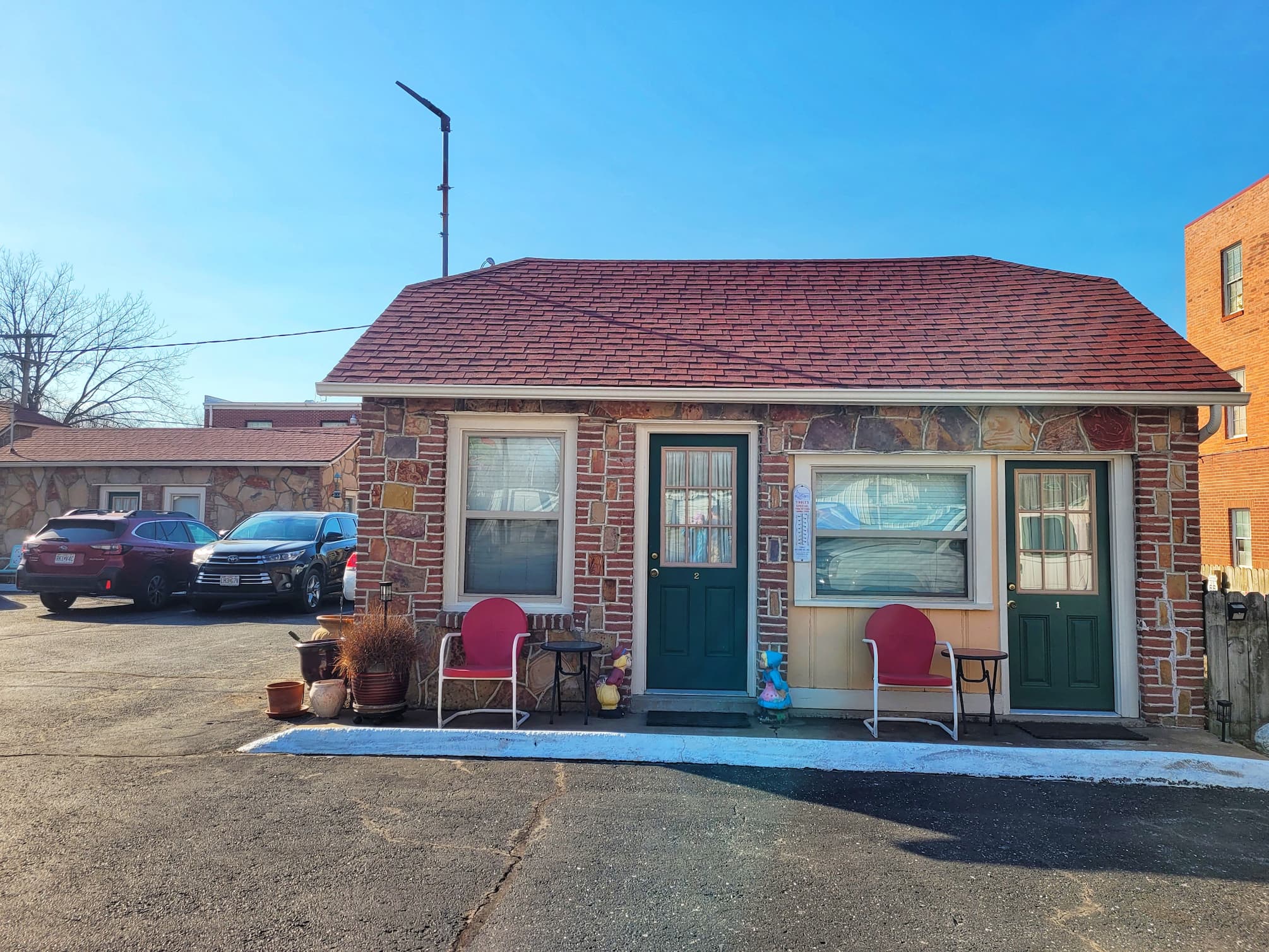 photo of rockwood motor court cabin