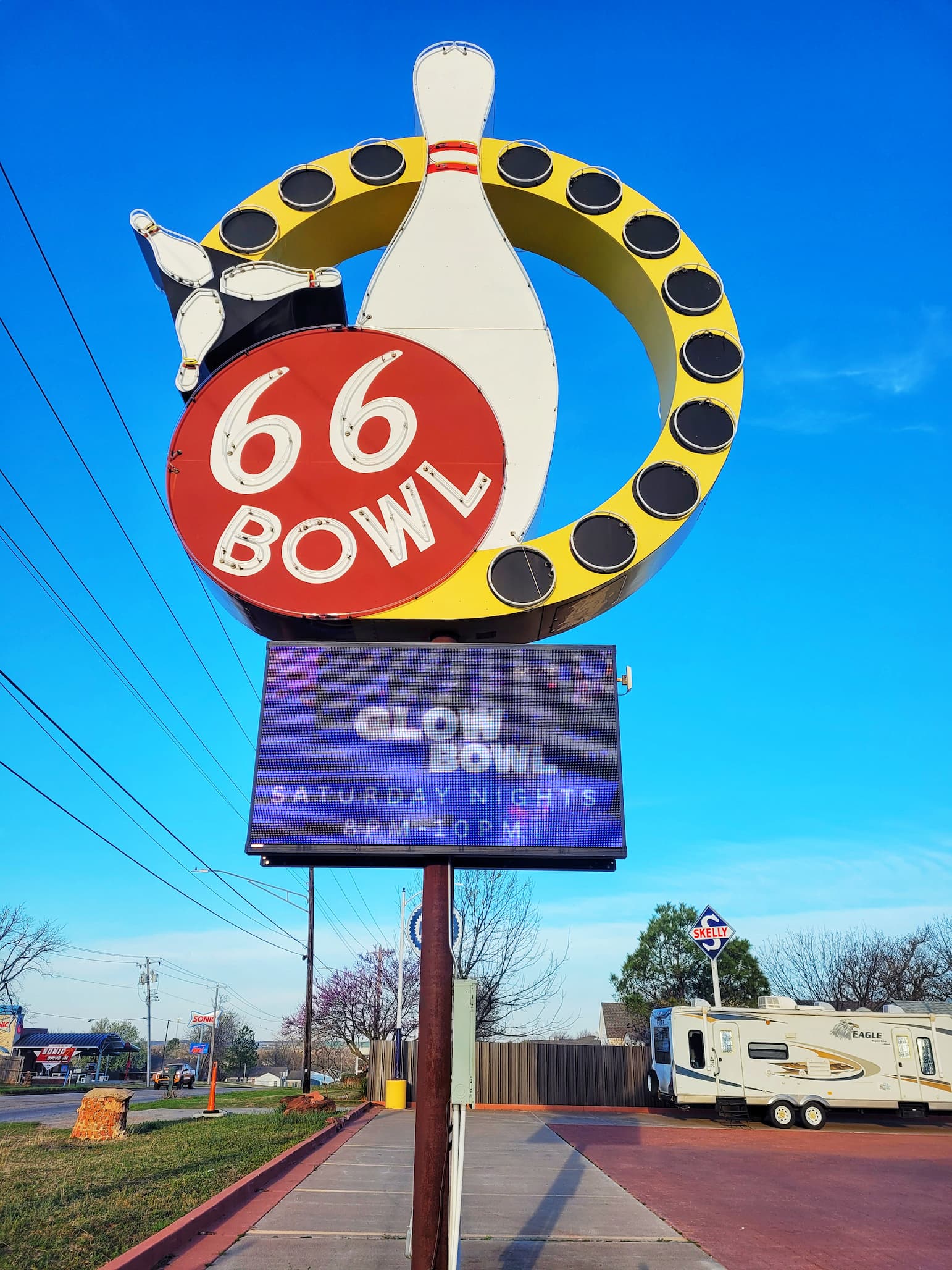 photo of route 66 bowl neon sign