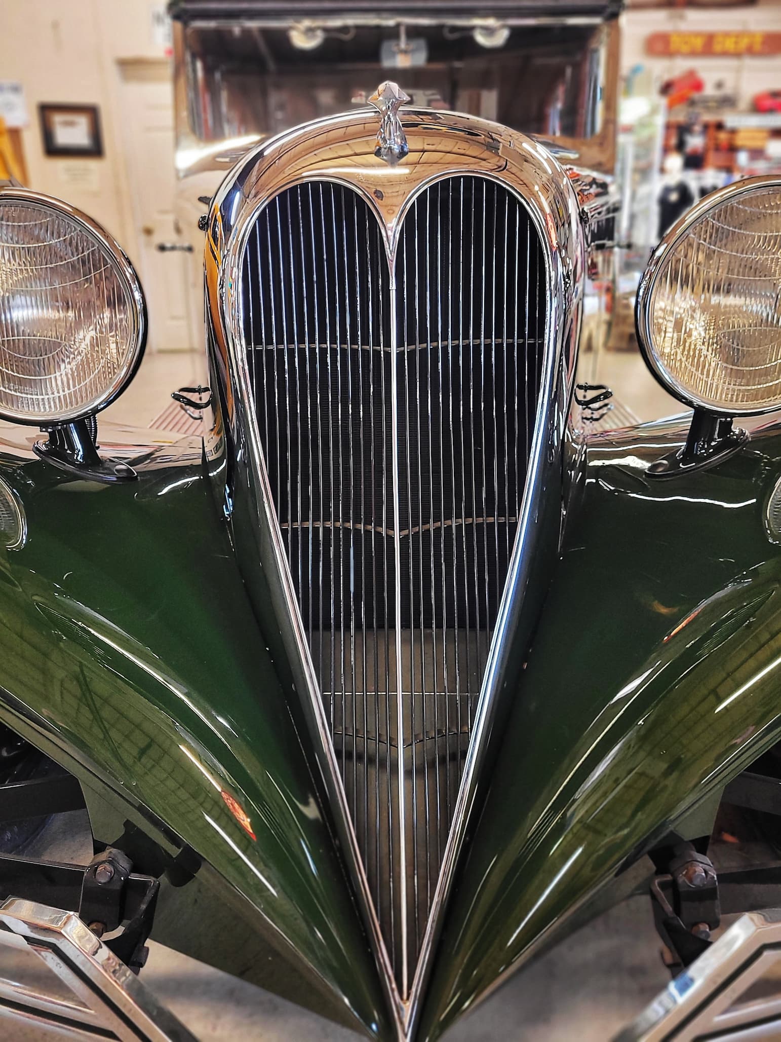 photo of 1934 ford brewster grill