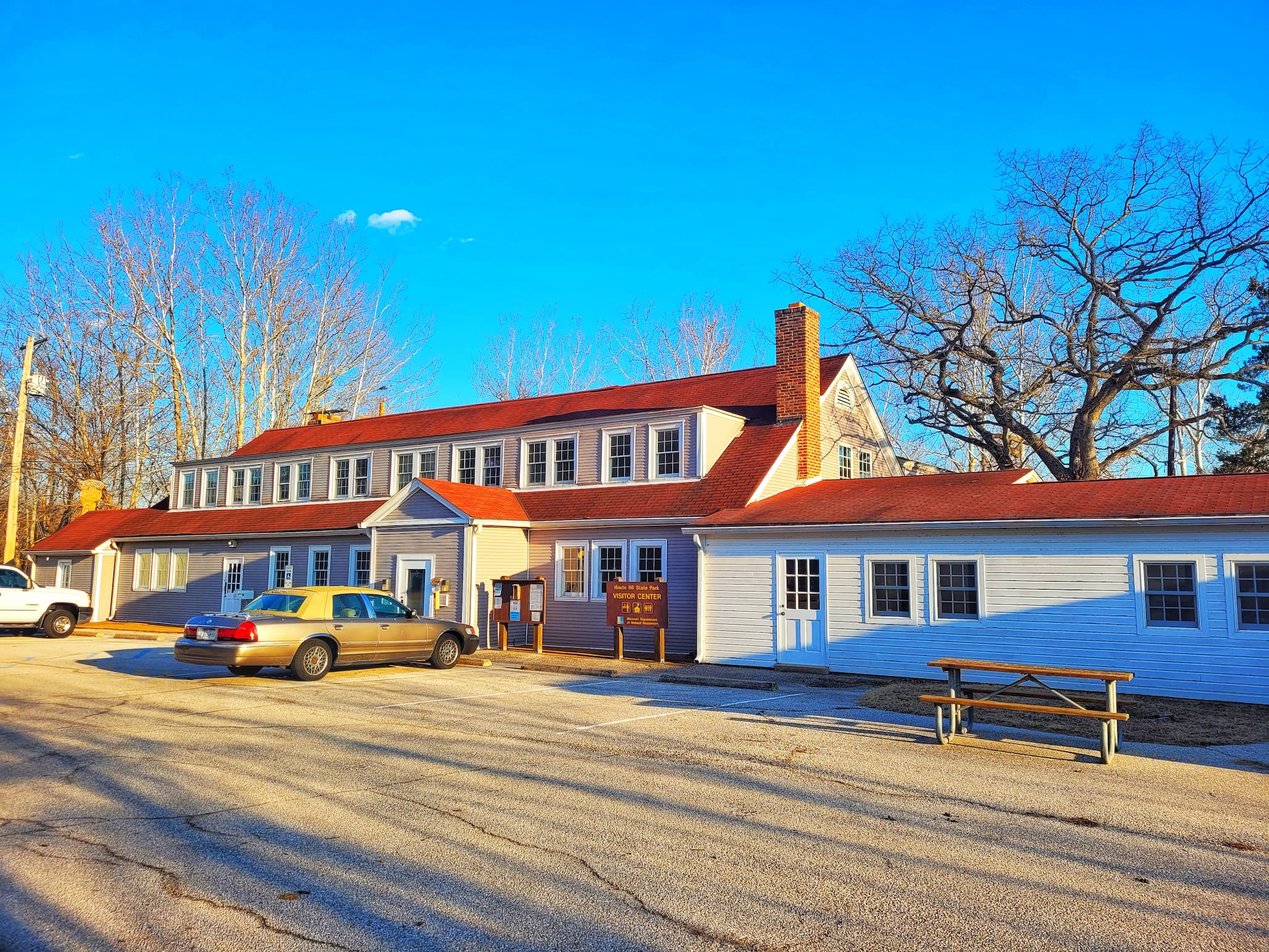 photo of route 66 state park visitor center
