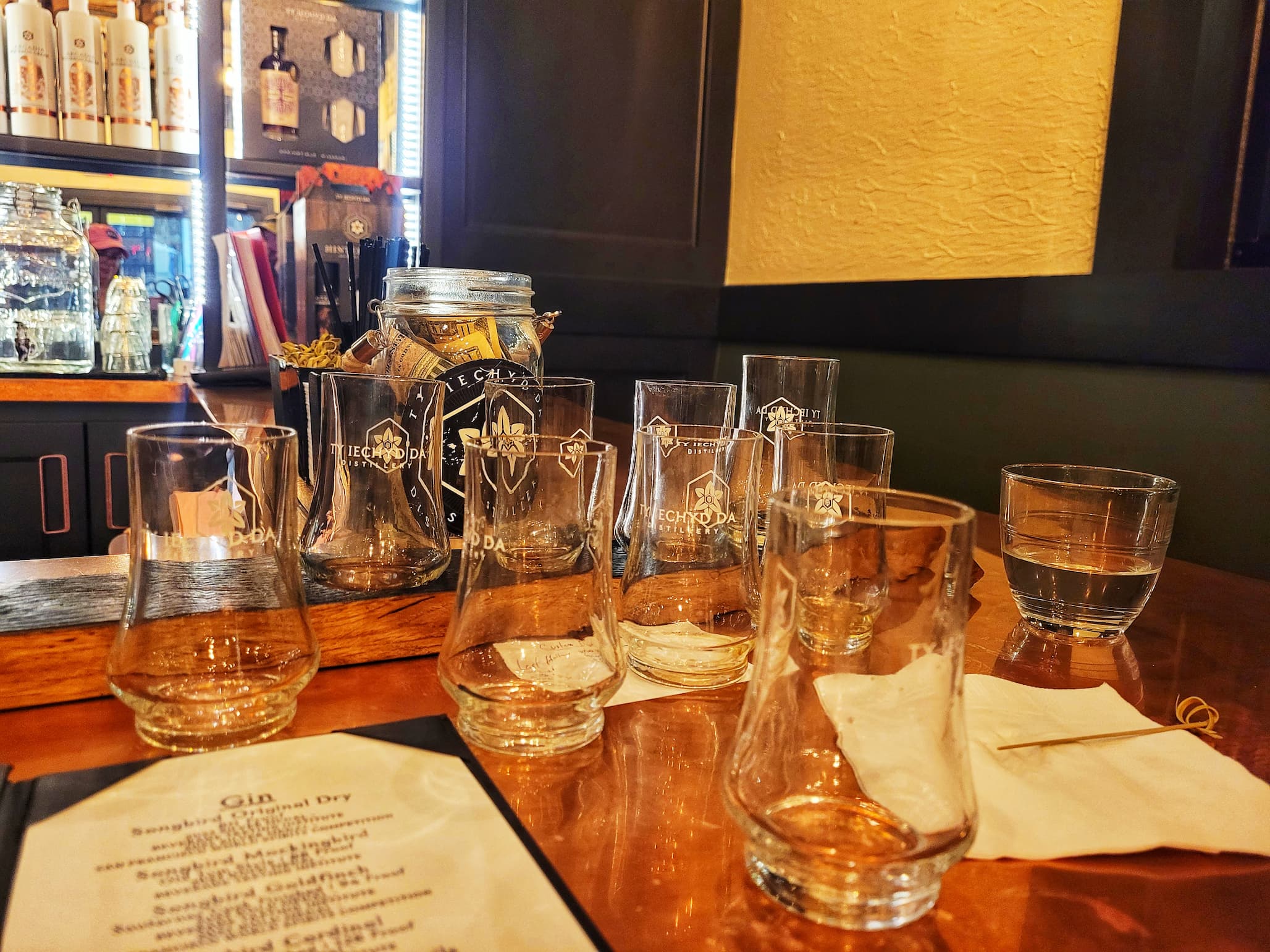 photo of tasting at the snug