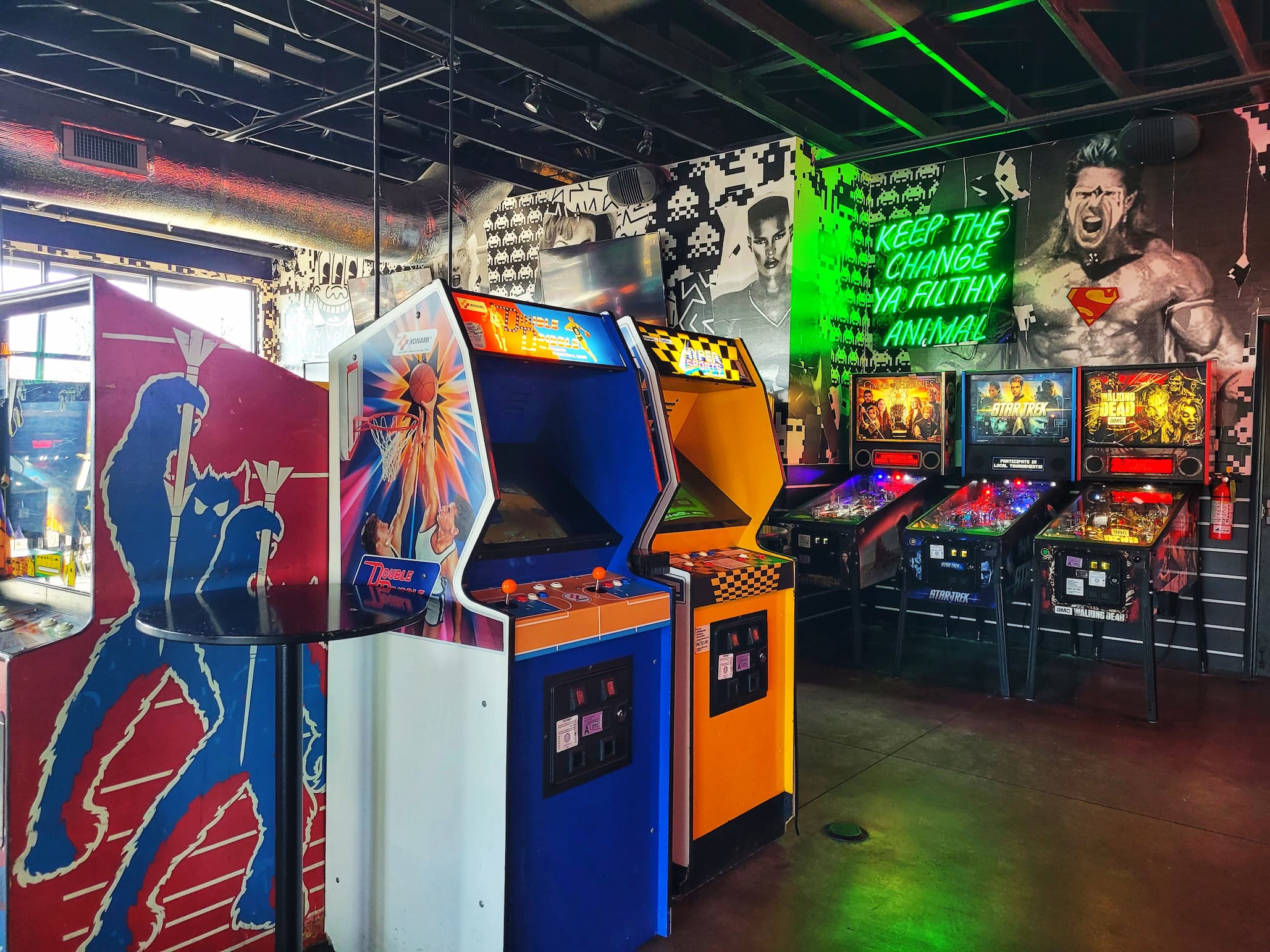 photo of classic arcade games at up down okc