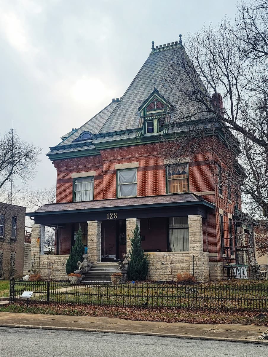 photo of ayler house in webb city