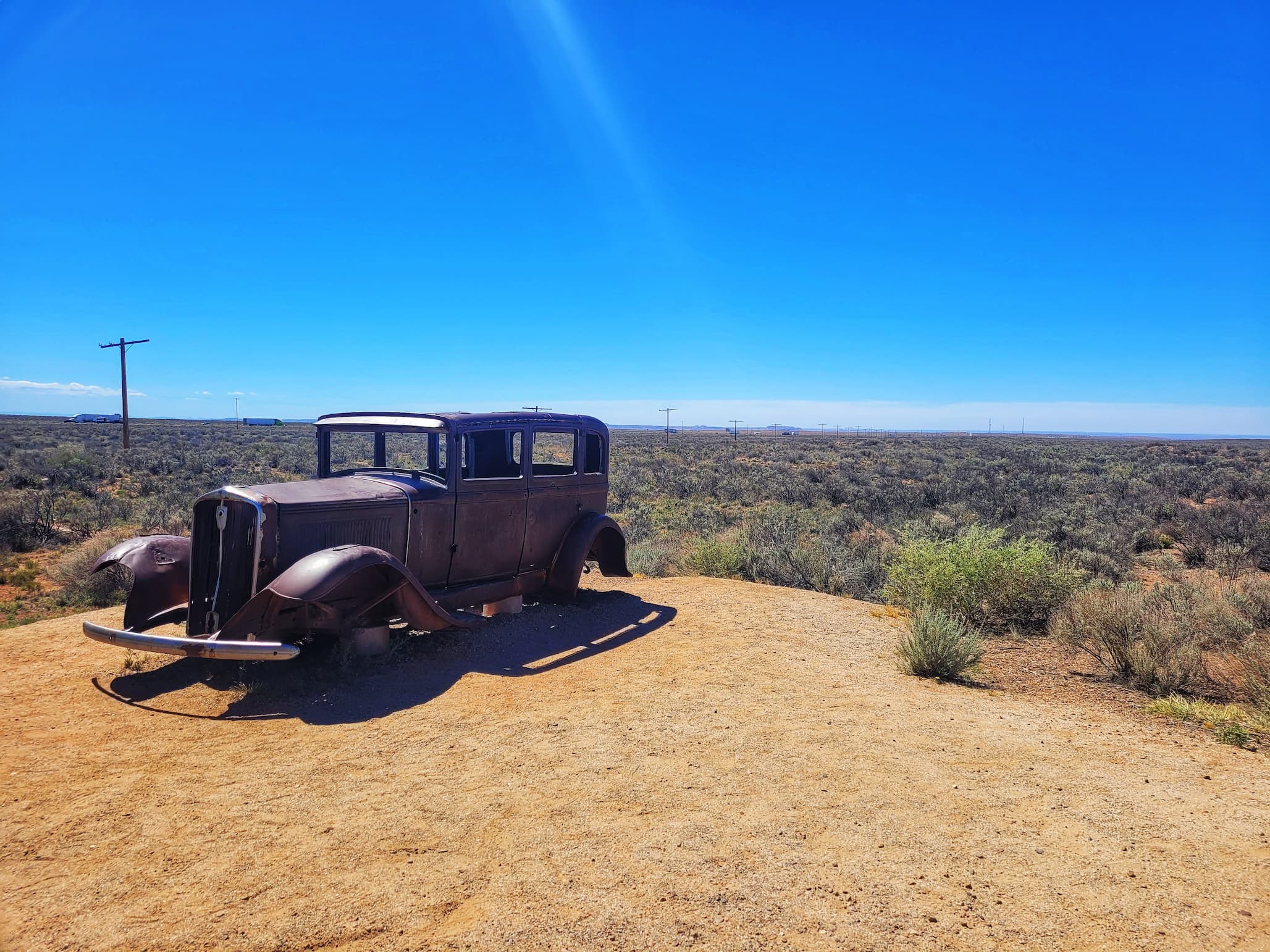 photo of route 66 in petrified forest national park