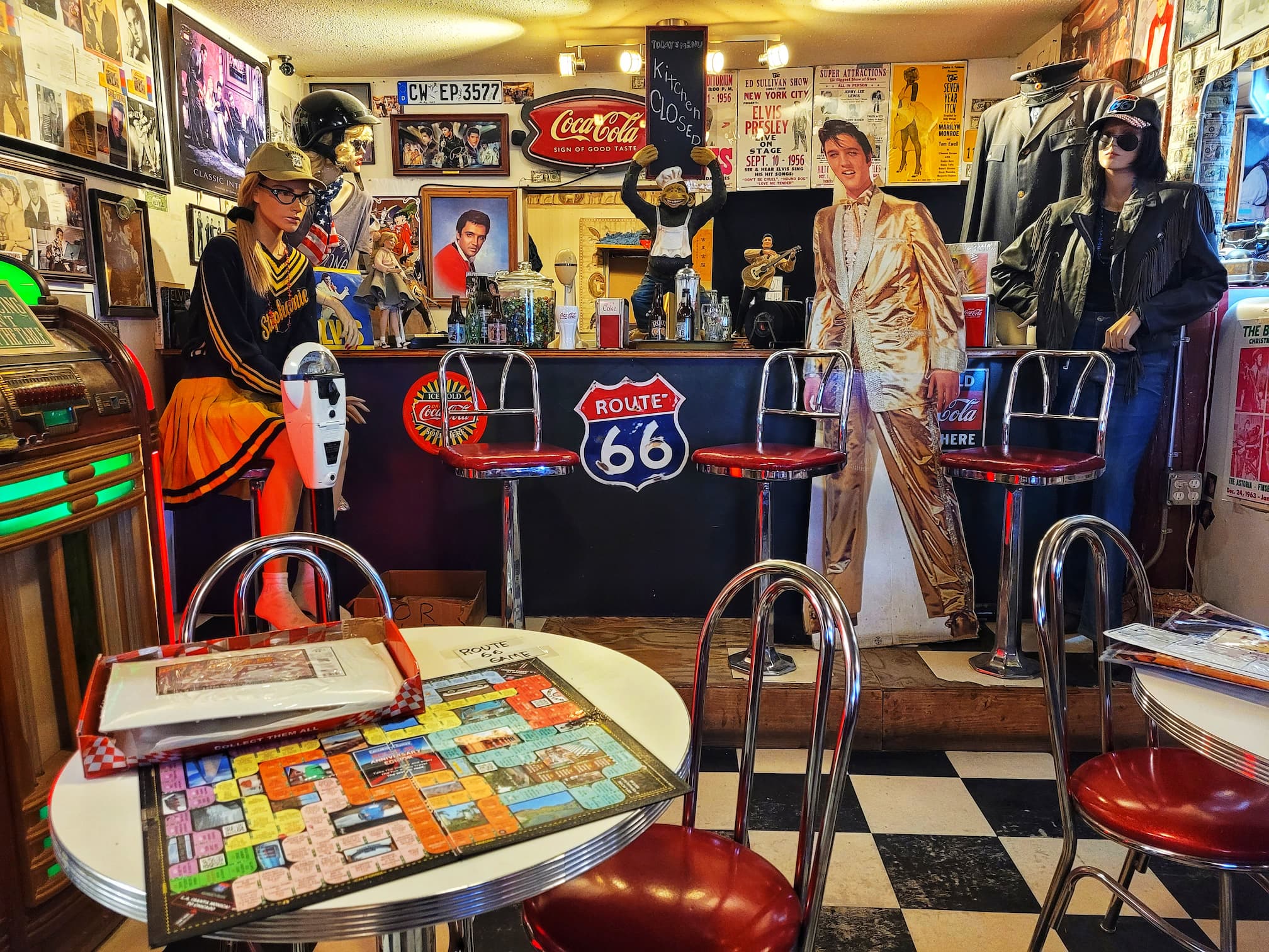 photo of hackberry general store diner room