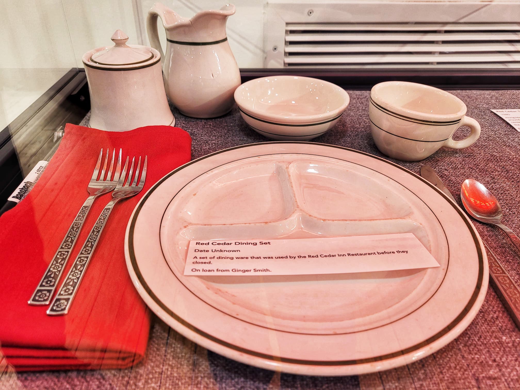 photo of red cedar inn dishes