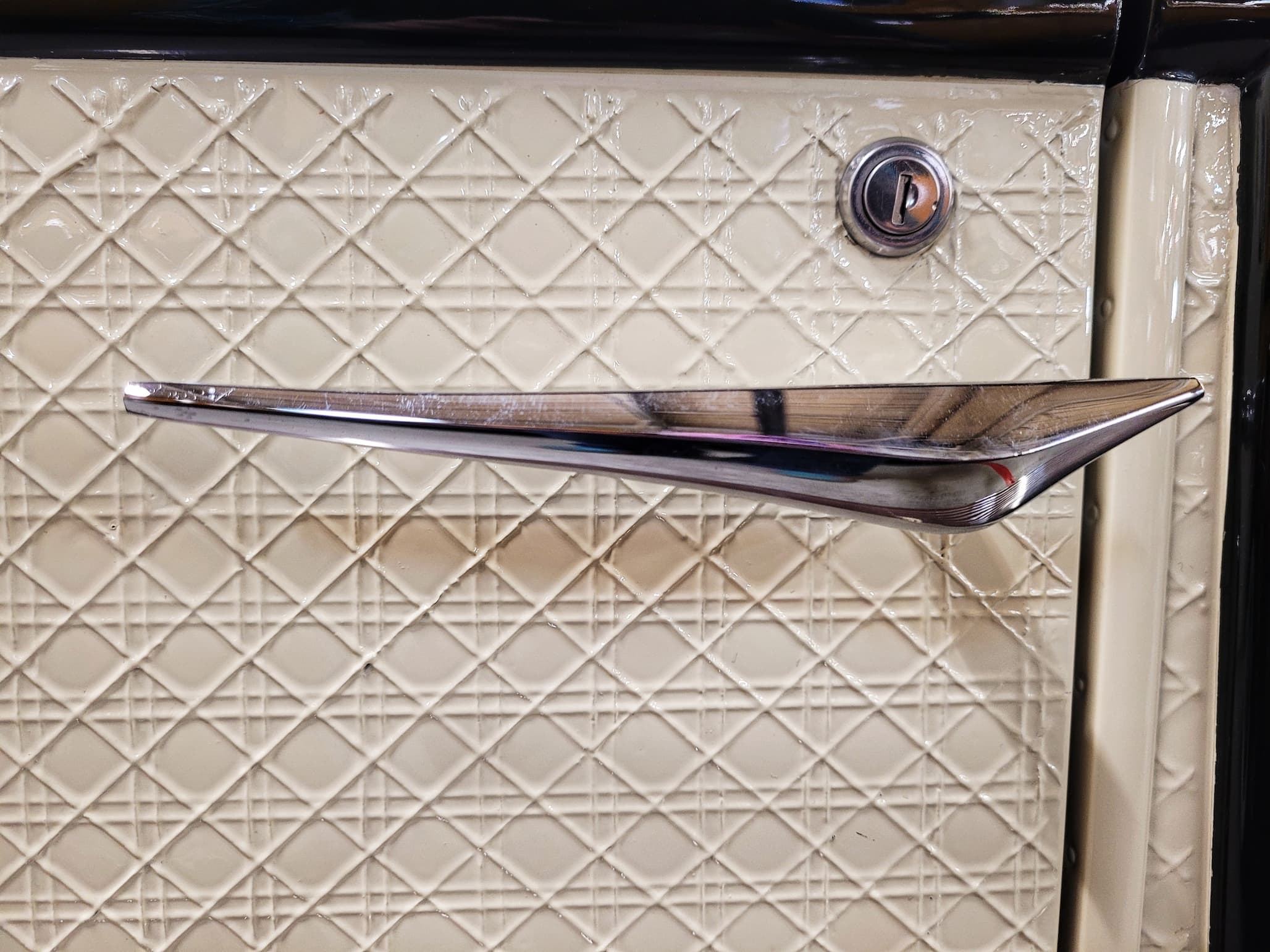close up photo of ford brewster door