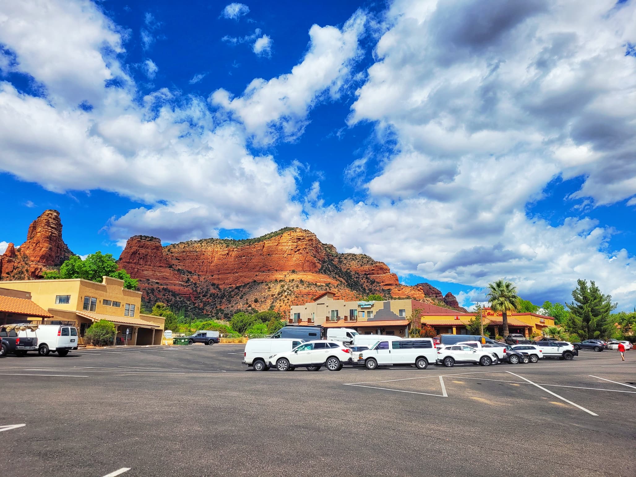 photo of bell rock plaza in sedona