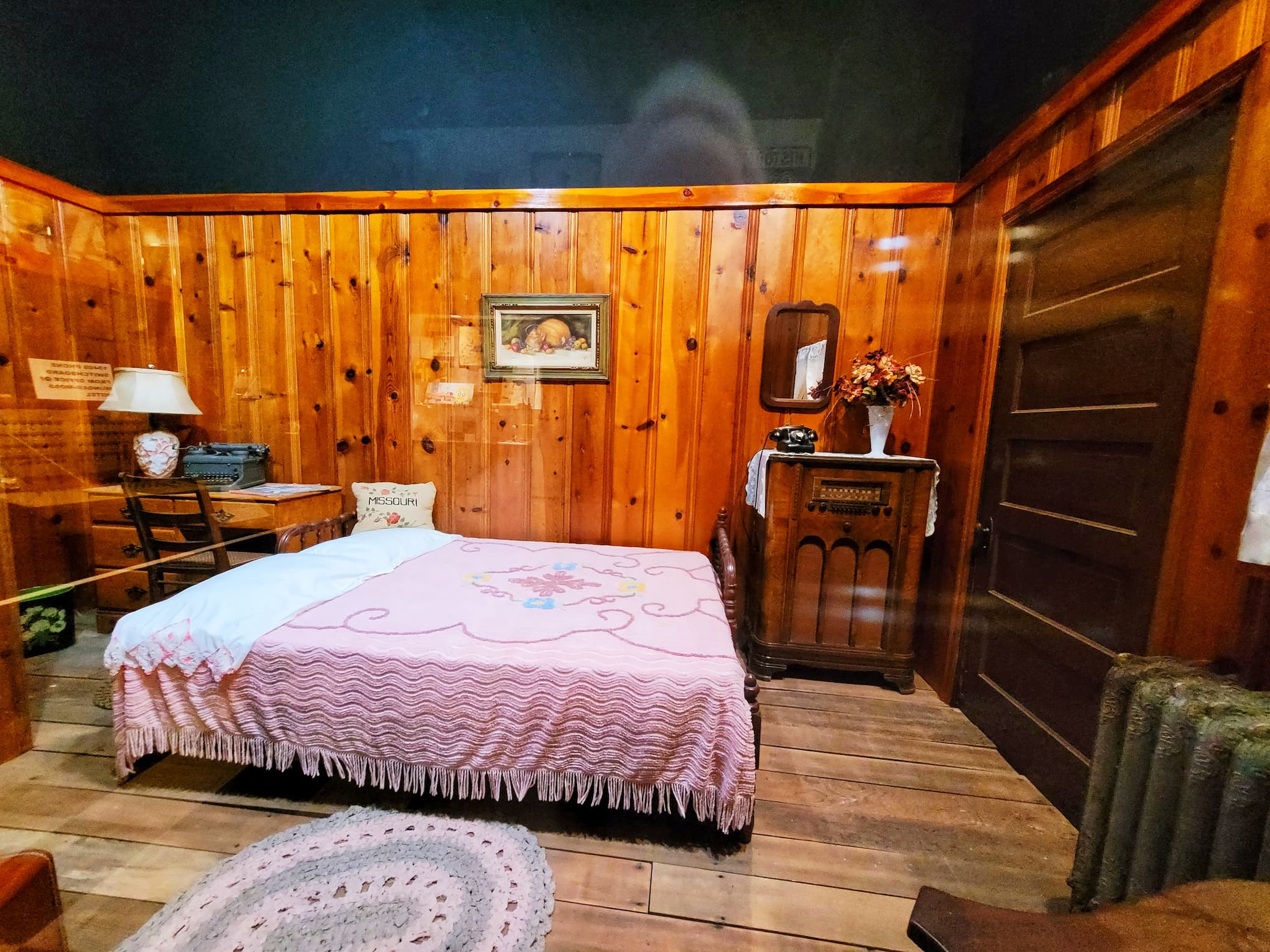 photo of inside of tourist cabin exhibit