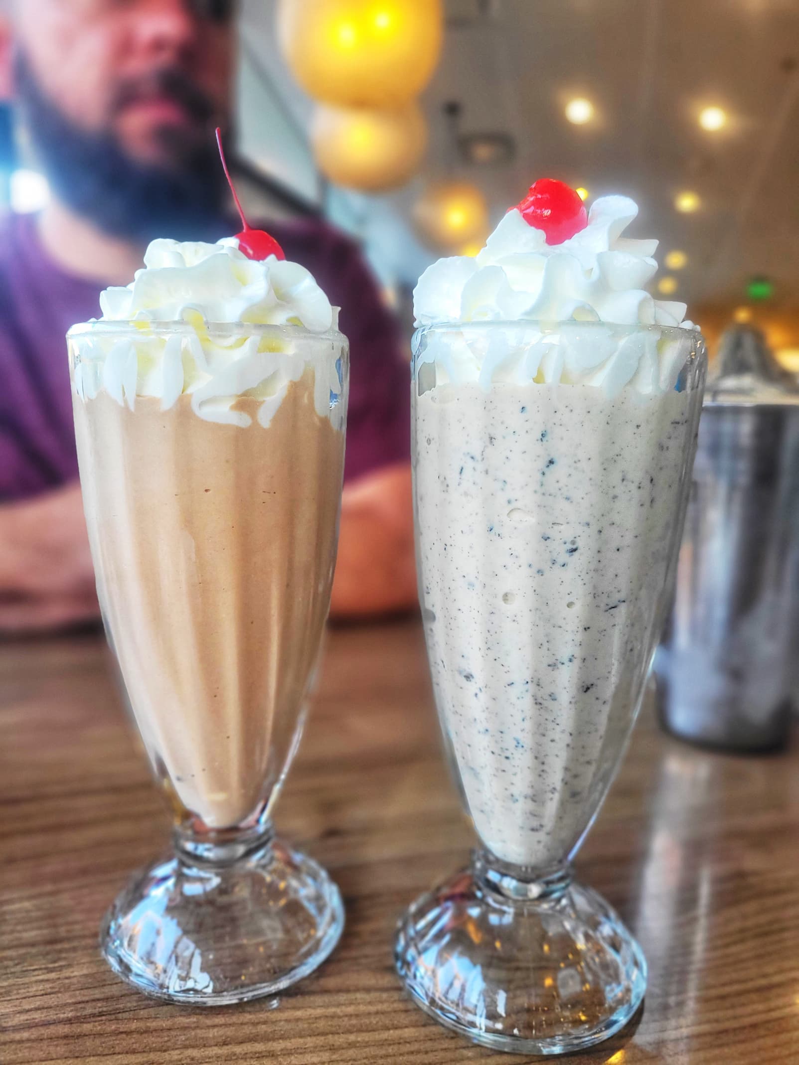 photo of shakes from mel's diner