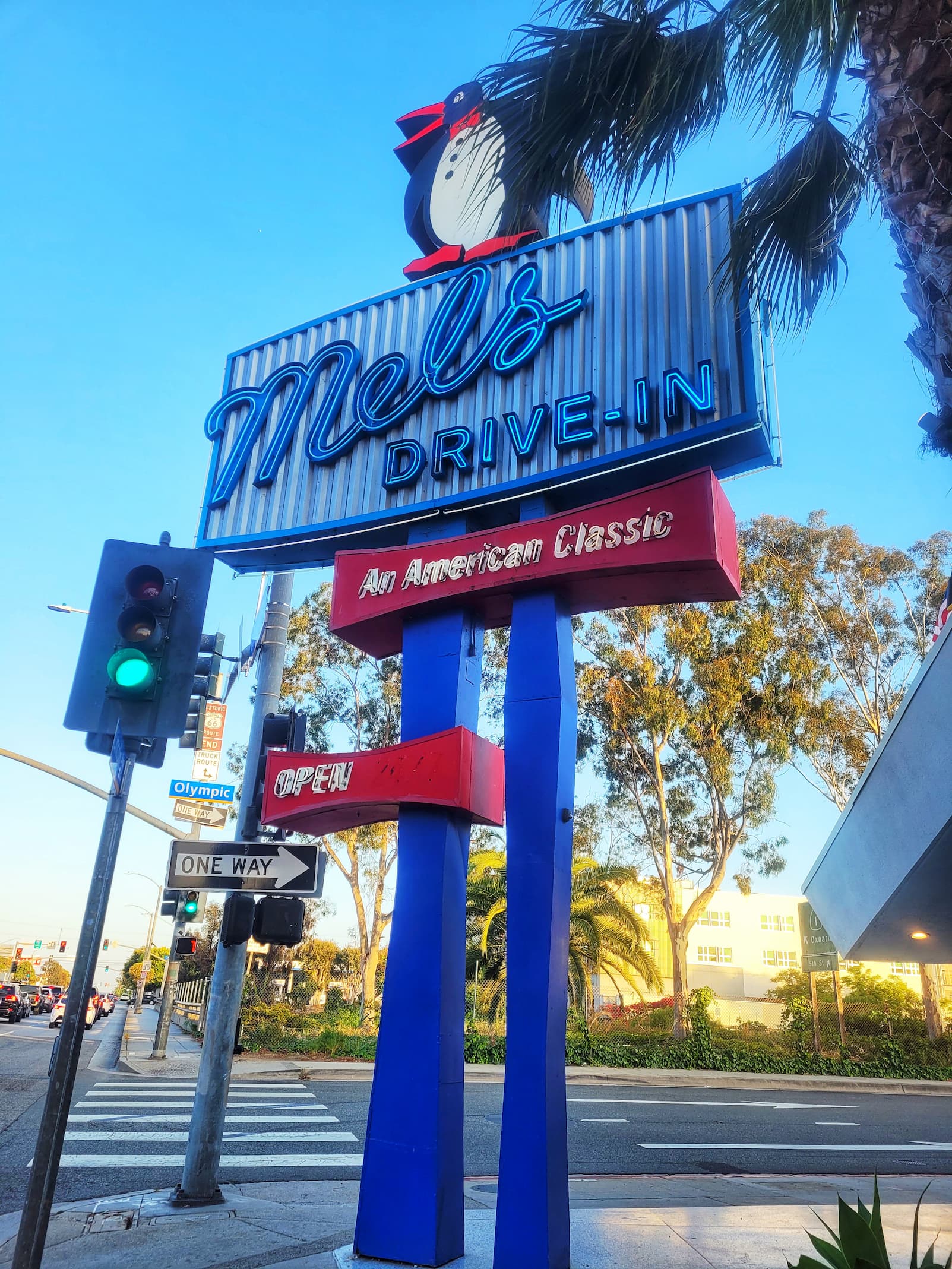 photo of mel's diner sign