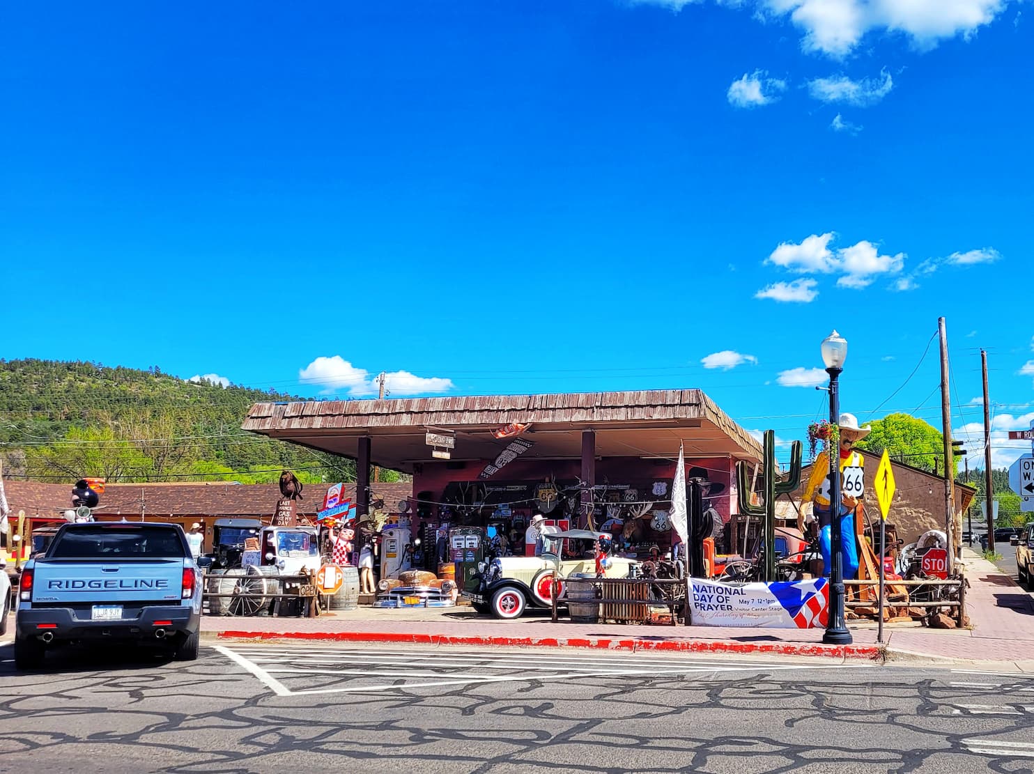 photo of downtown williams, arizona