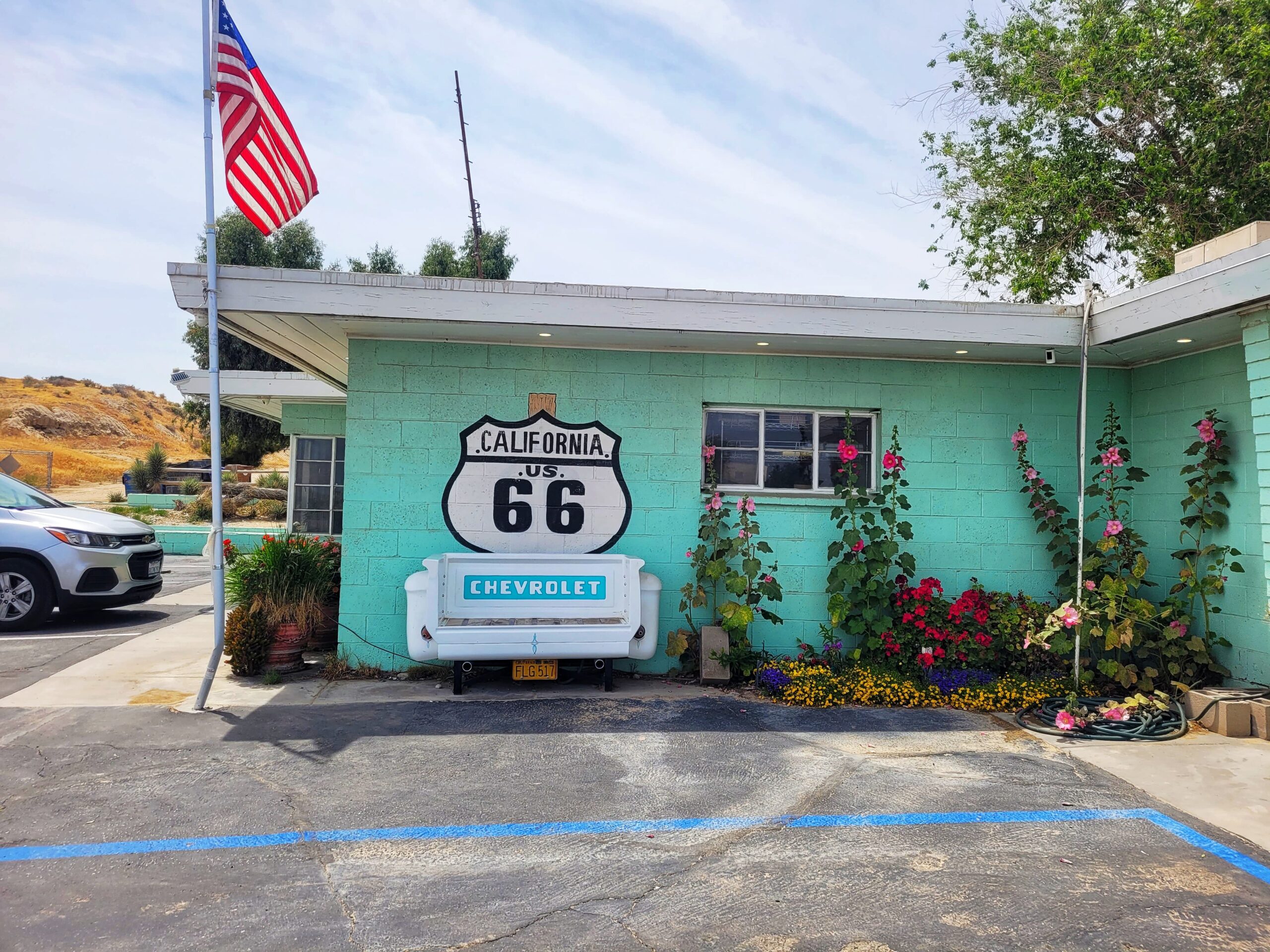 photo of emma jean's holland burger cafe