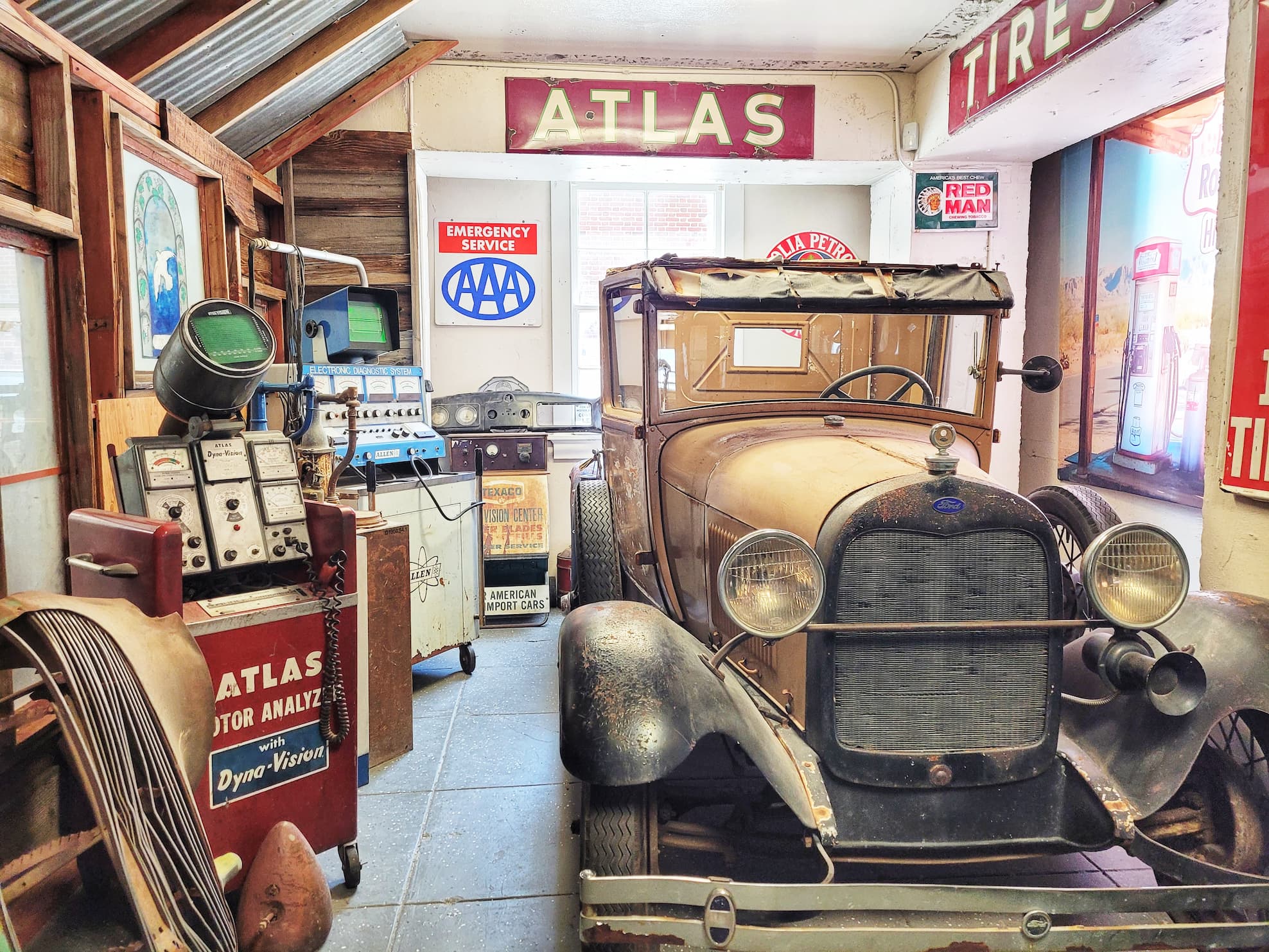 photo of route 66 mother road museum