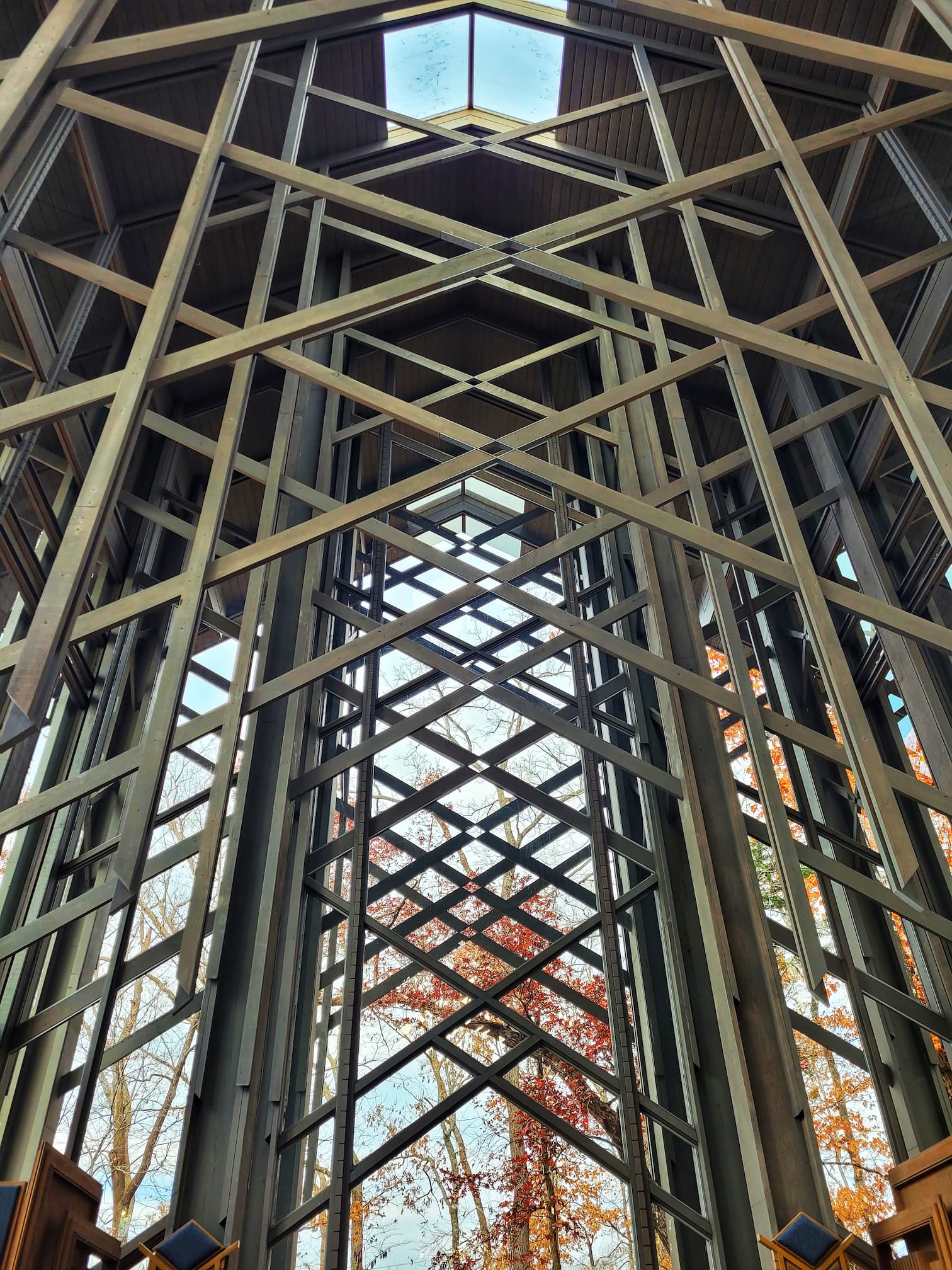 photo of thorncrown chapel trusses